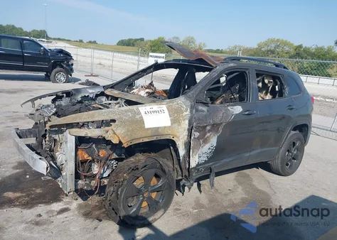 2018 Jeep Cherokee Latitude Fwd z USA, uszkodzony, nr VIN 1C4PJLCX1JD557256